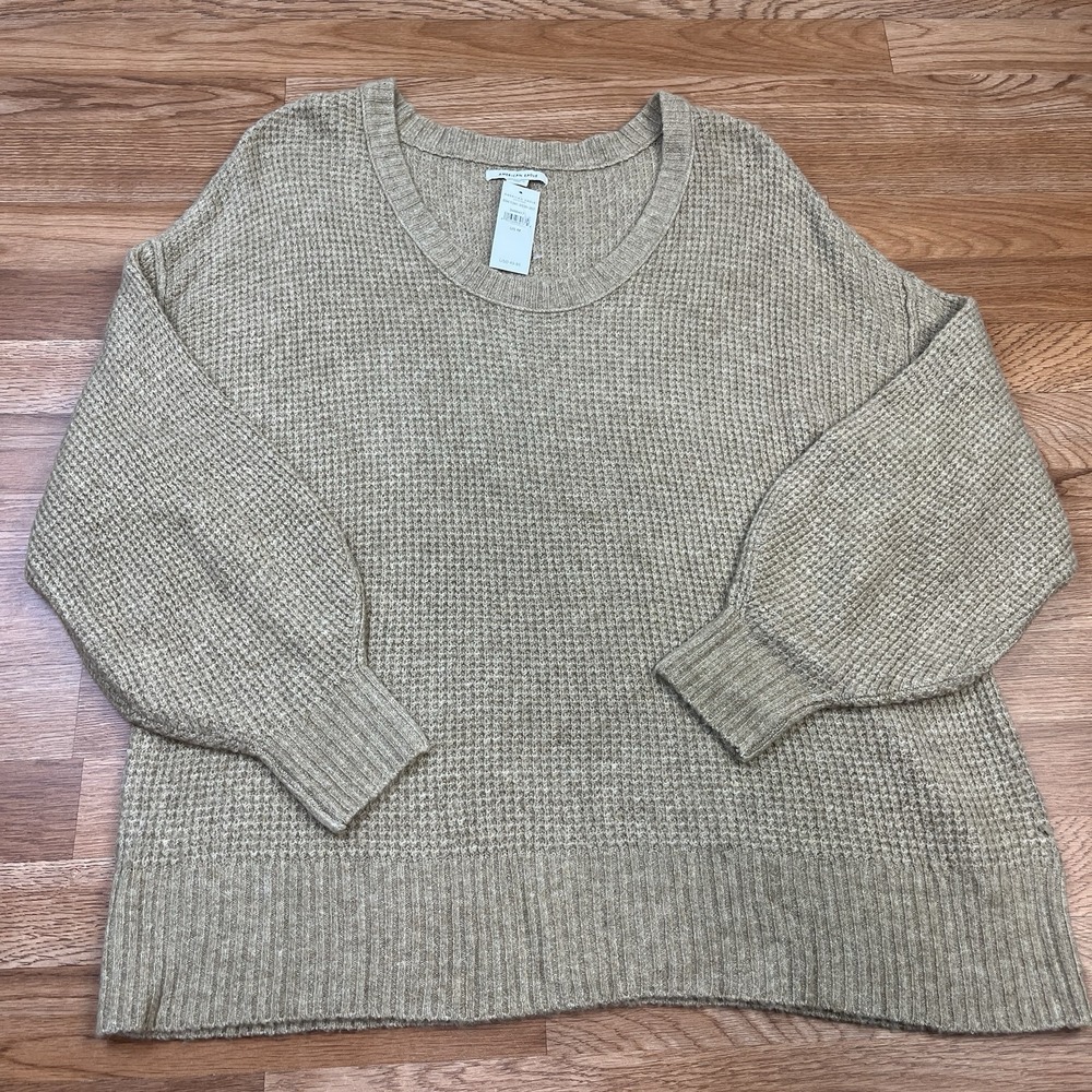 American Eagle Oversized Women's Sweater Beige Size Medium NEW